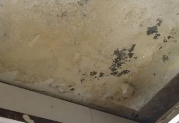 扎兰屯阳台漏水维修公司分享下扎兰屯卫生间渗水维修需要注意哪些问题。